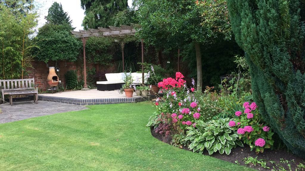 Little Manor Bed and Breakfast Τσέλτενχαμ Εξωτερικό φωτογραφία