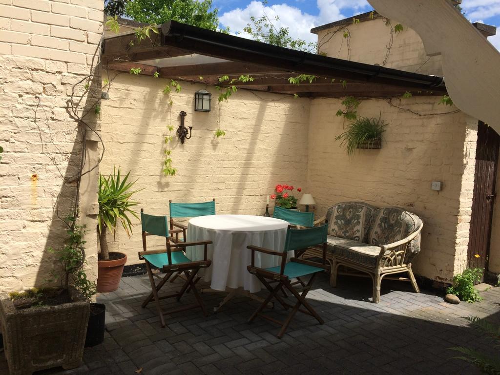 Little Manor Bed and Breakfast Τσέλτενχαμ Εξωτερικό φωτογραφία