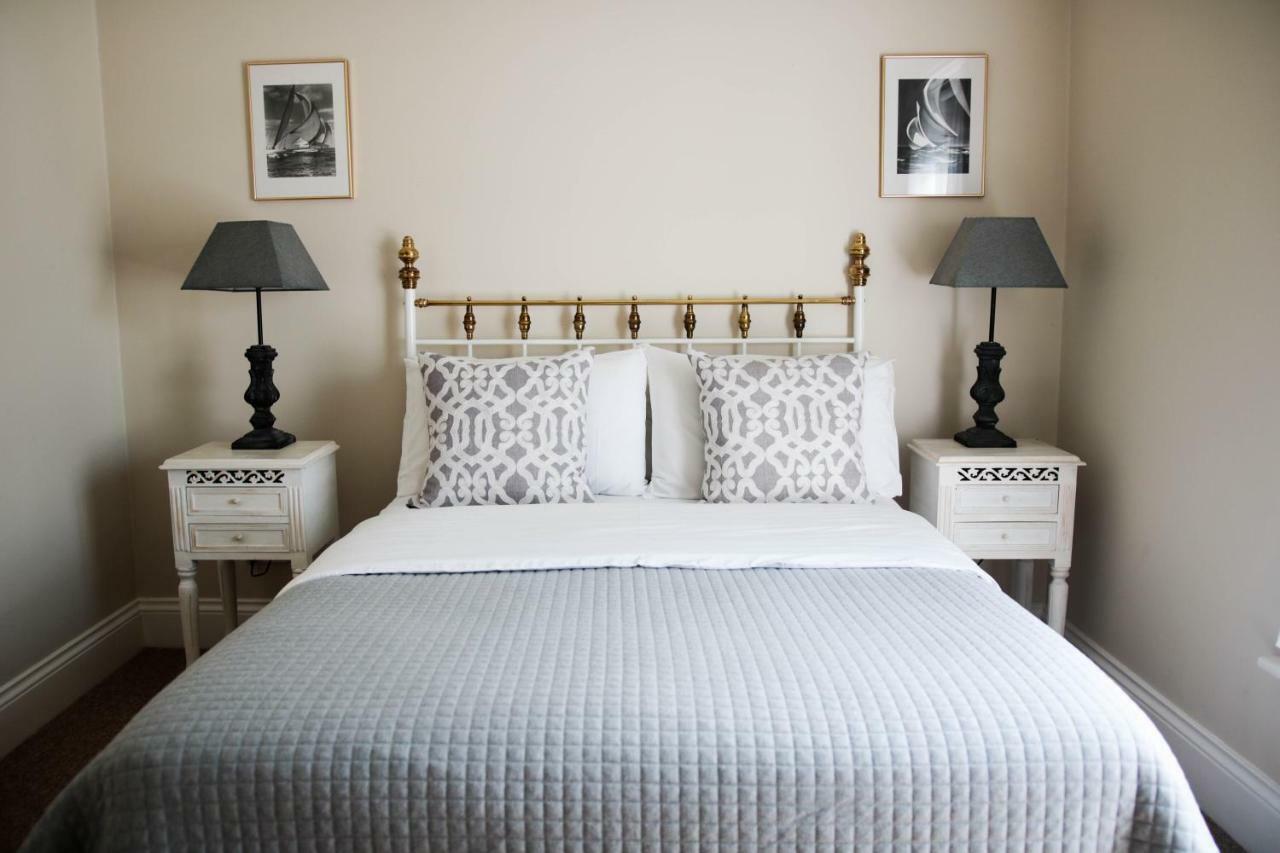 Little Manor Bed and Breakfast Τσέλτενχαμ Εξωτερικό φωτογραφία